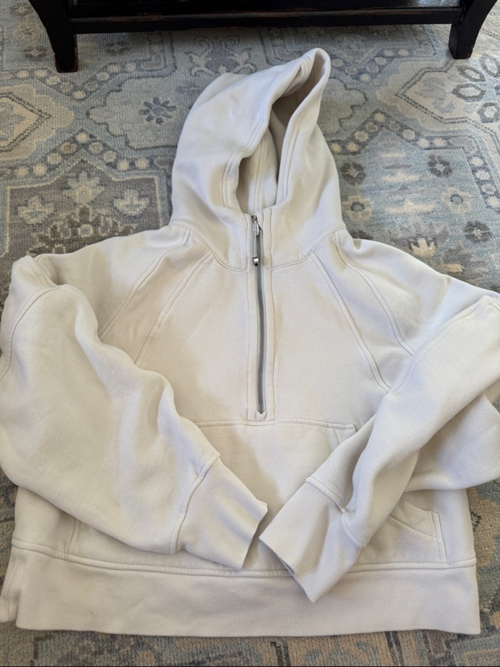lululemon athletica Women's Light Cream Cropped Hoodie